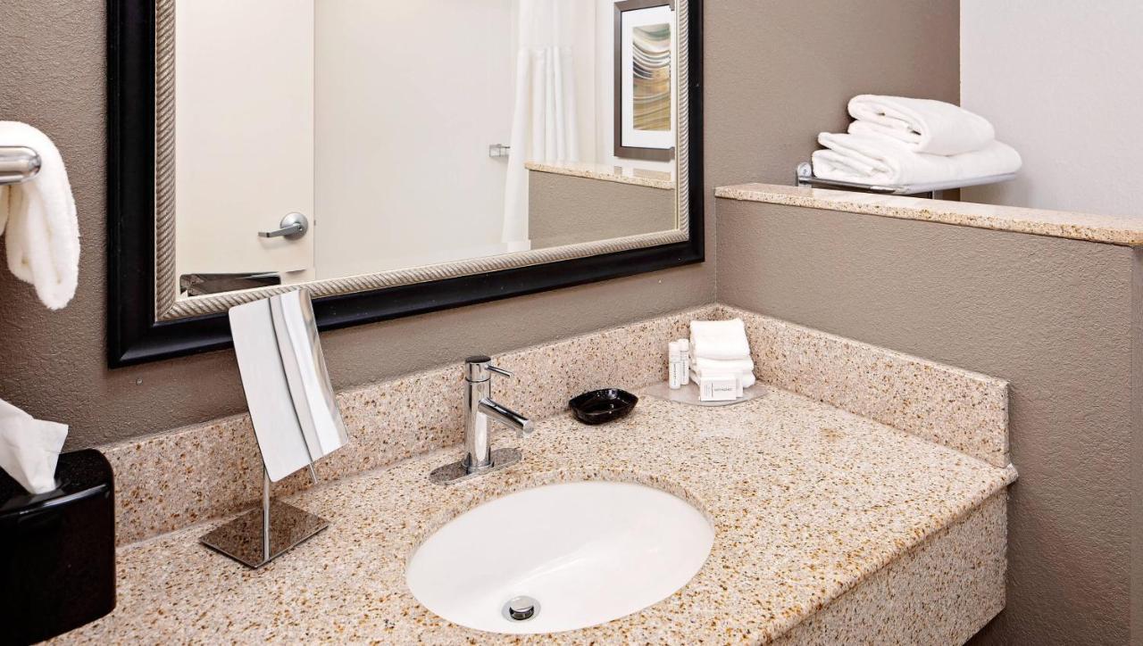 Courtyard By Marriott Pittsburgh West Homestead Waterfront Bagian luar foto