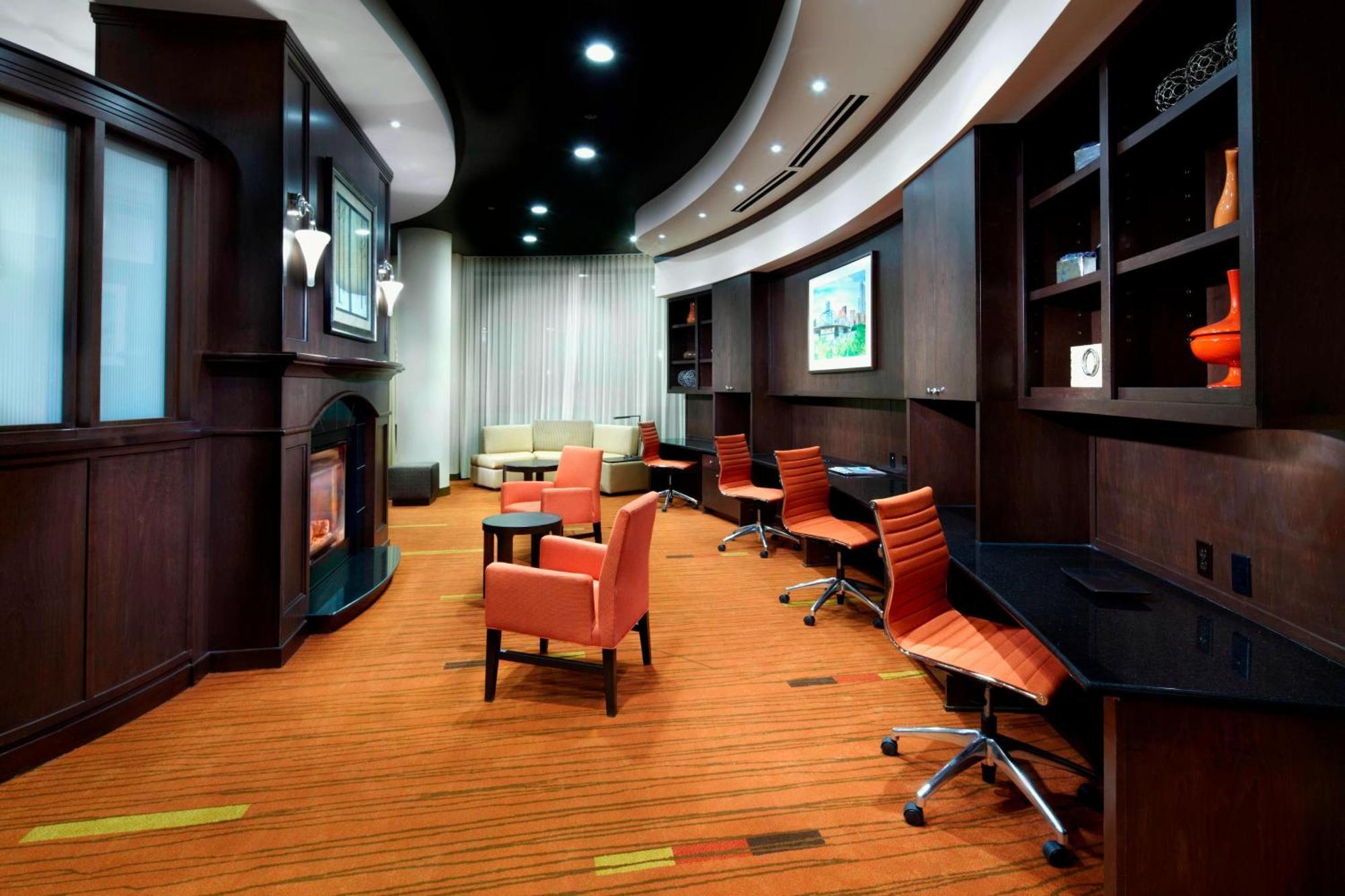 Courtyard By Marriott Pittsburgh West Homestead Waterfront Bagian luar foto