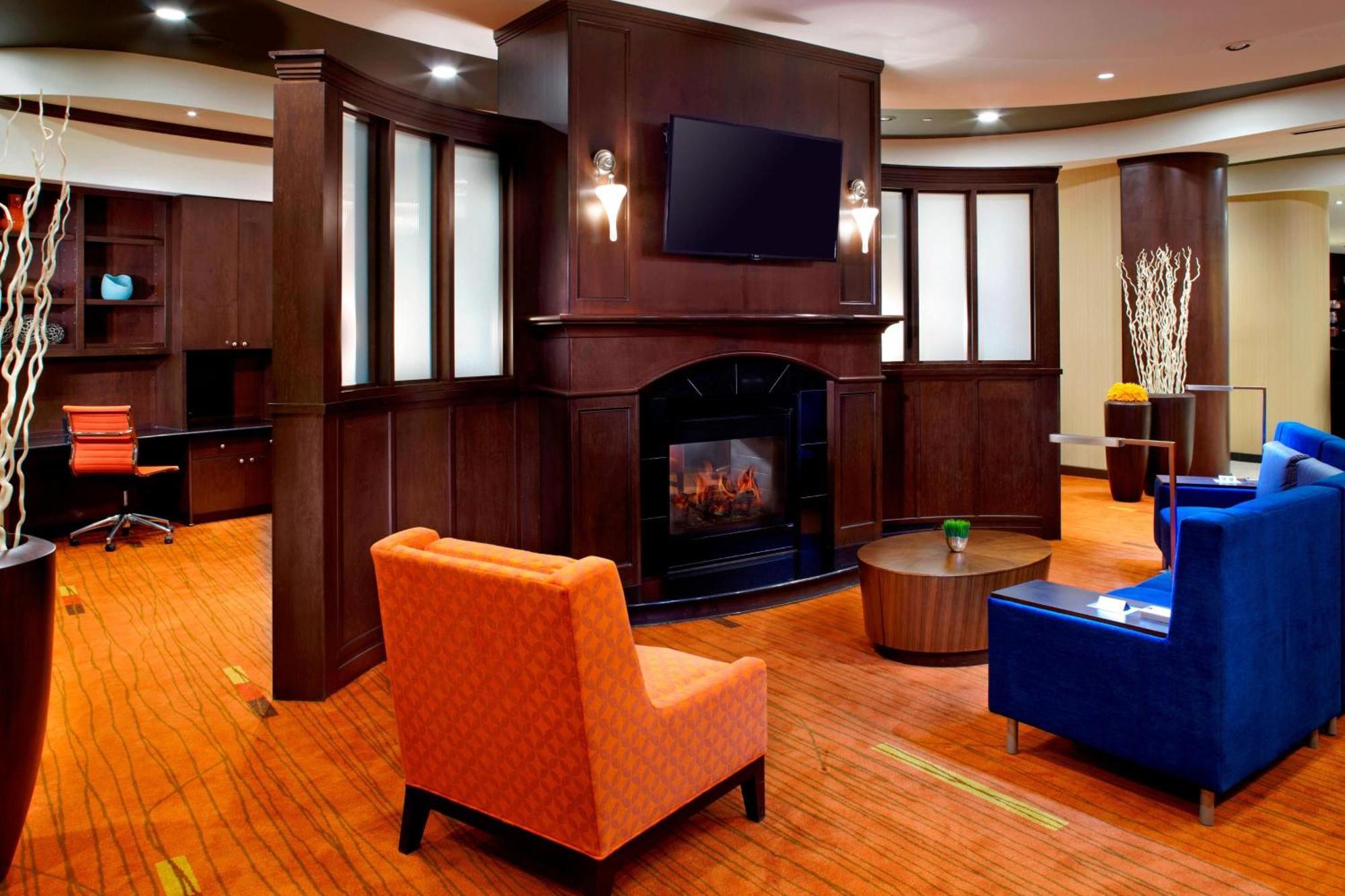 Courtyard By Marriott Pittsburgh West Homestead Waterfront Bagian luar foto