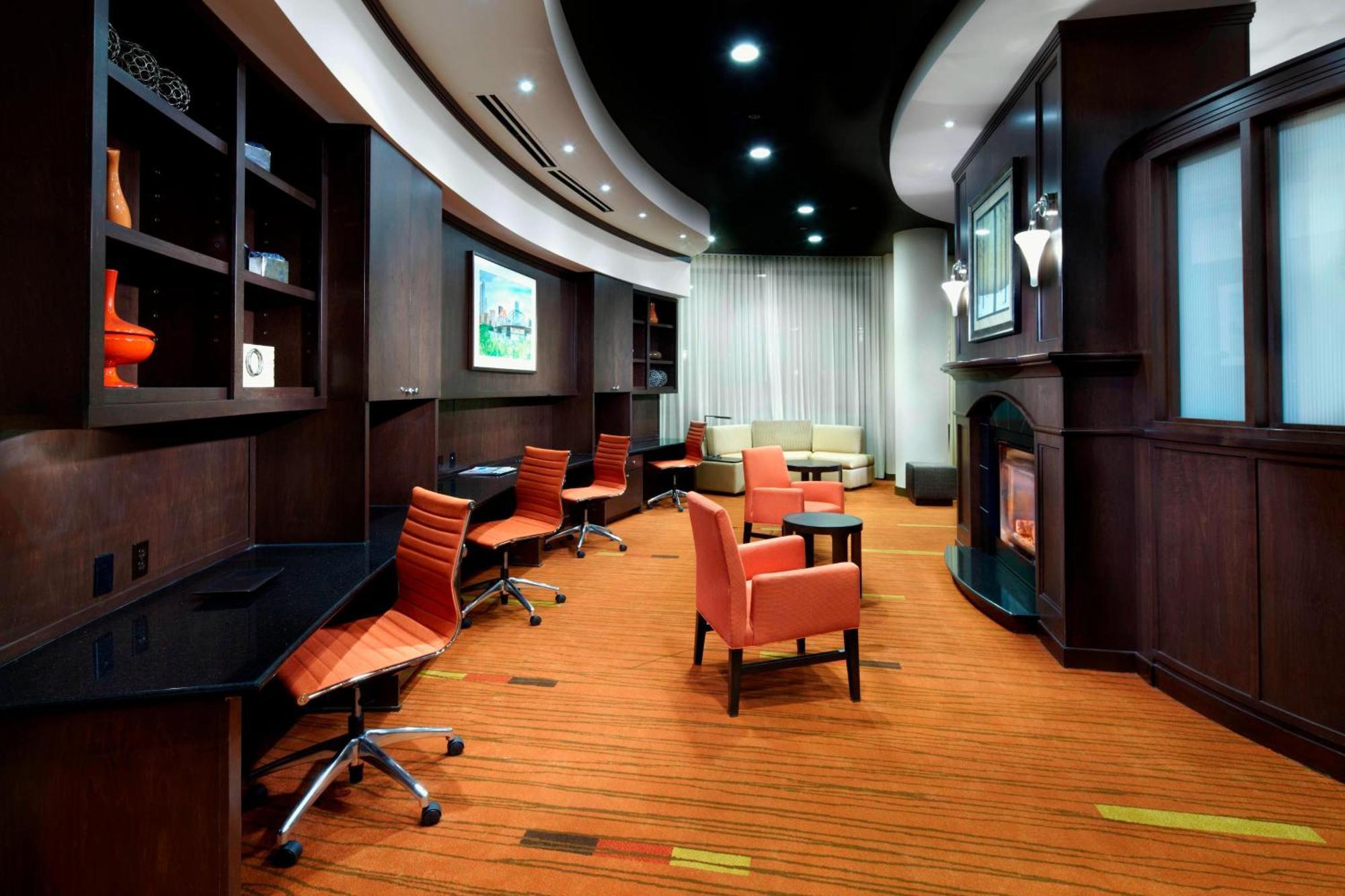Courtyard By Marriott Pittsburgh West Homestead Waterfront Bagian luar foto