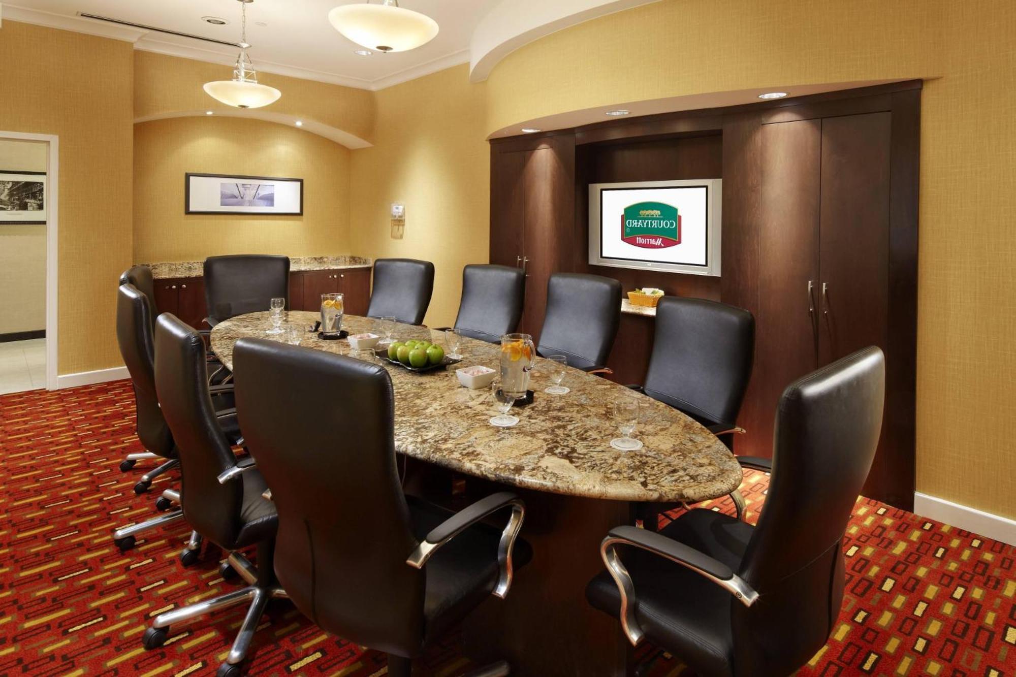 Courtyard By Marriott Pittsburgh West Homestead Waterfront Bagian luar foto