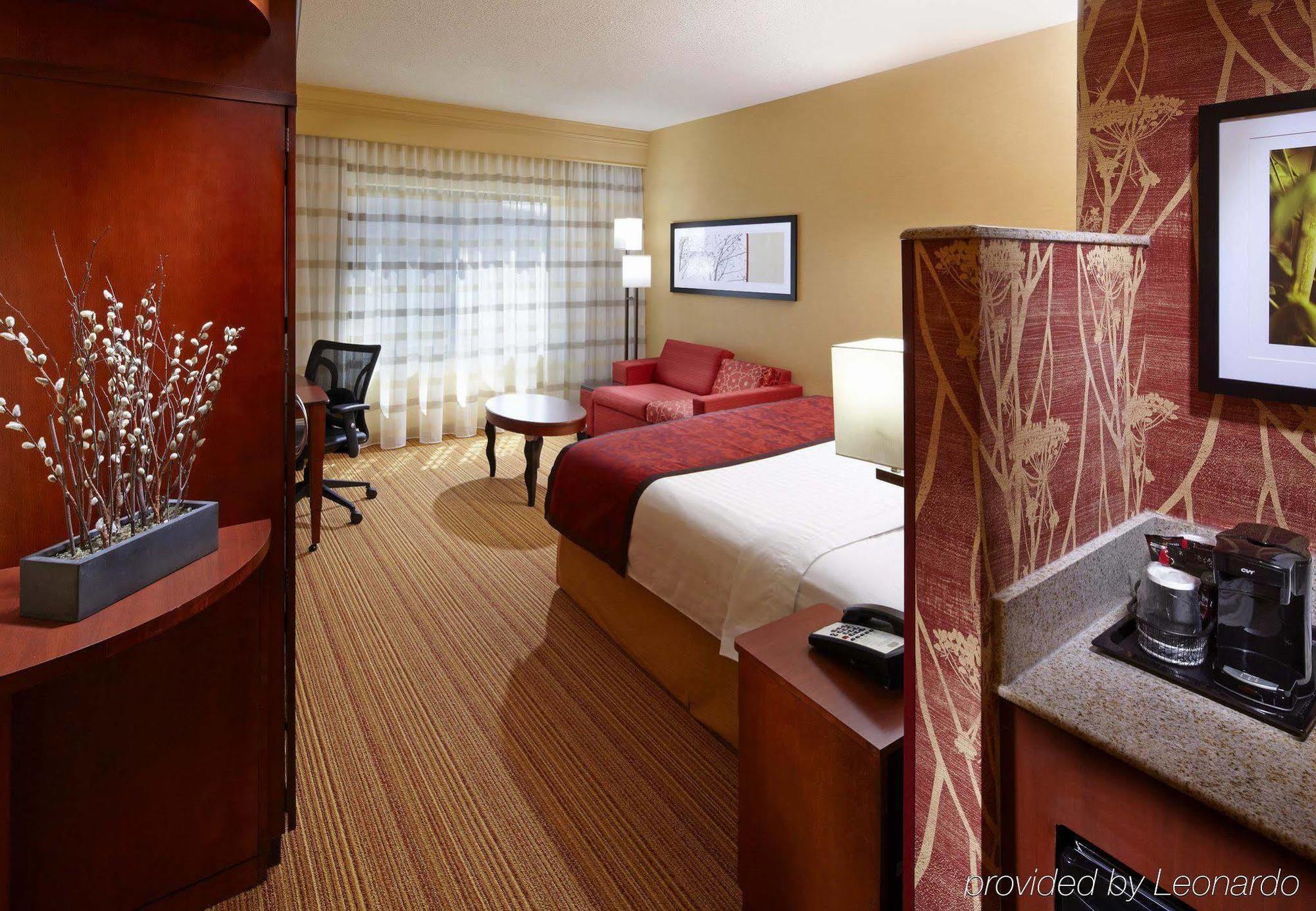 Courtyard By Marriott Pittsburgh West Homestead Waterfront Ruang foto